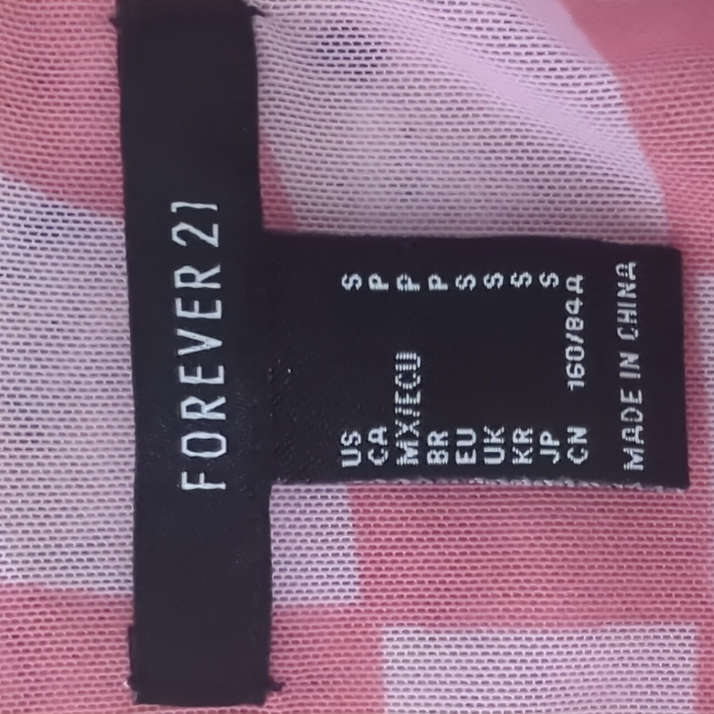 Y2K Mesh Pink Lettuce Hem Crop Top - Picture 3 of 5
